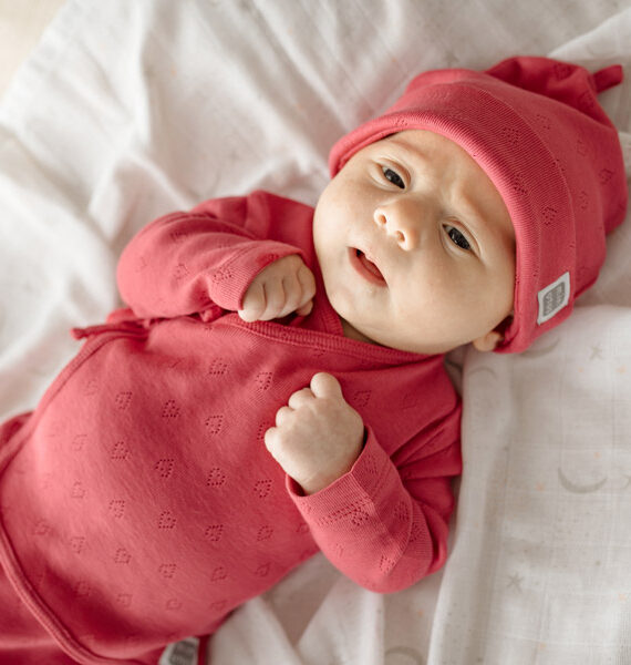 Gorro calado corazones 100% algodón bebé TOBI