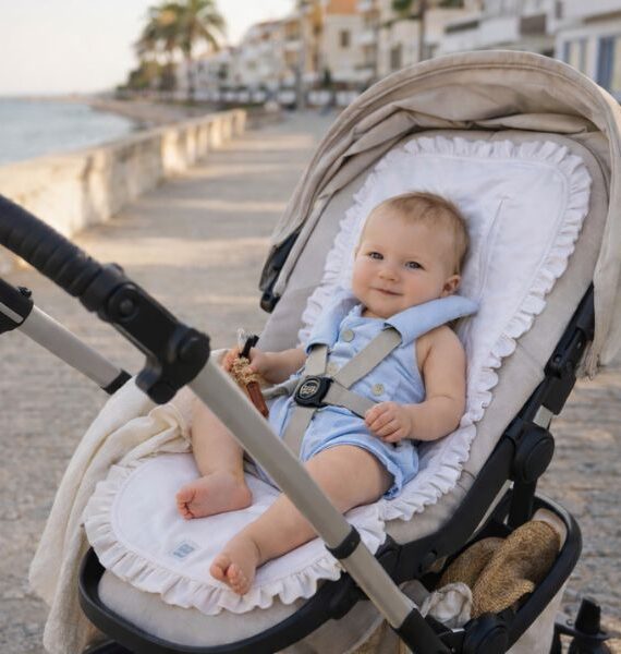 Respaldo universal para silla de paseo bebé en piqué blanco con volante